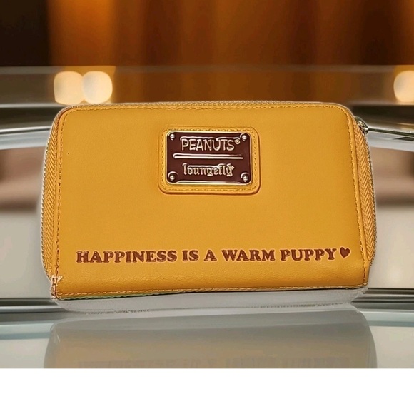 Loungefly PEANUTS Charlie Brown and Snoopy Sunset Happiness Wallet. - Picture 2 of 7